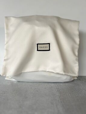 GUCCI Cream Satin Foldover Dust Bag